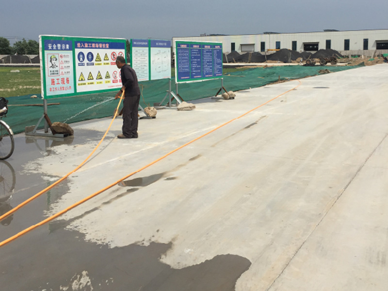 灑水治理揚(yáng)塵