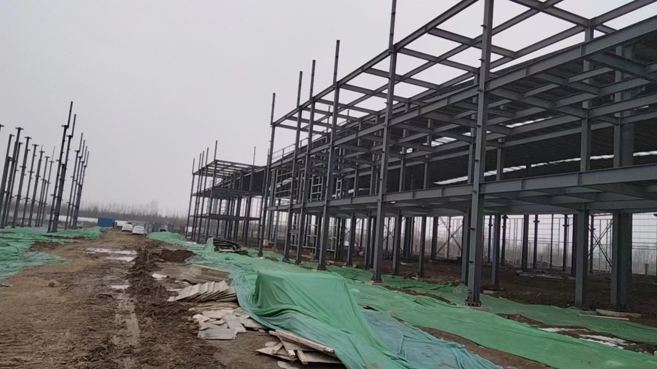 前辦公后車間鋼結(jié)構(gòu)骨架 衡水鋼結(jié)構(gòu)廠房 衡水鋼結(jié)構(gòu)車間  鋼結(jié)構(gòu)框架2.jpg